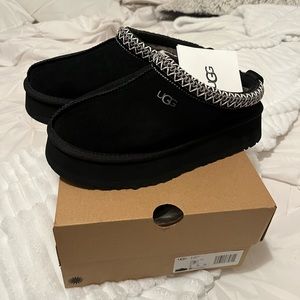 Womens NWT Tazz Uggs